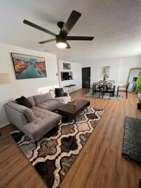 SLEEK LUXE GEM DownTown Dallas 2Bd 2Ba